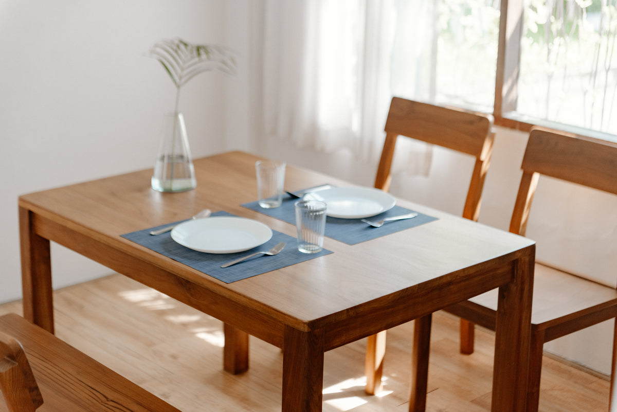 TABLE - SO TINY