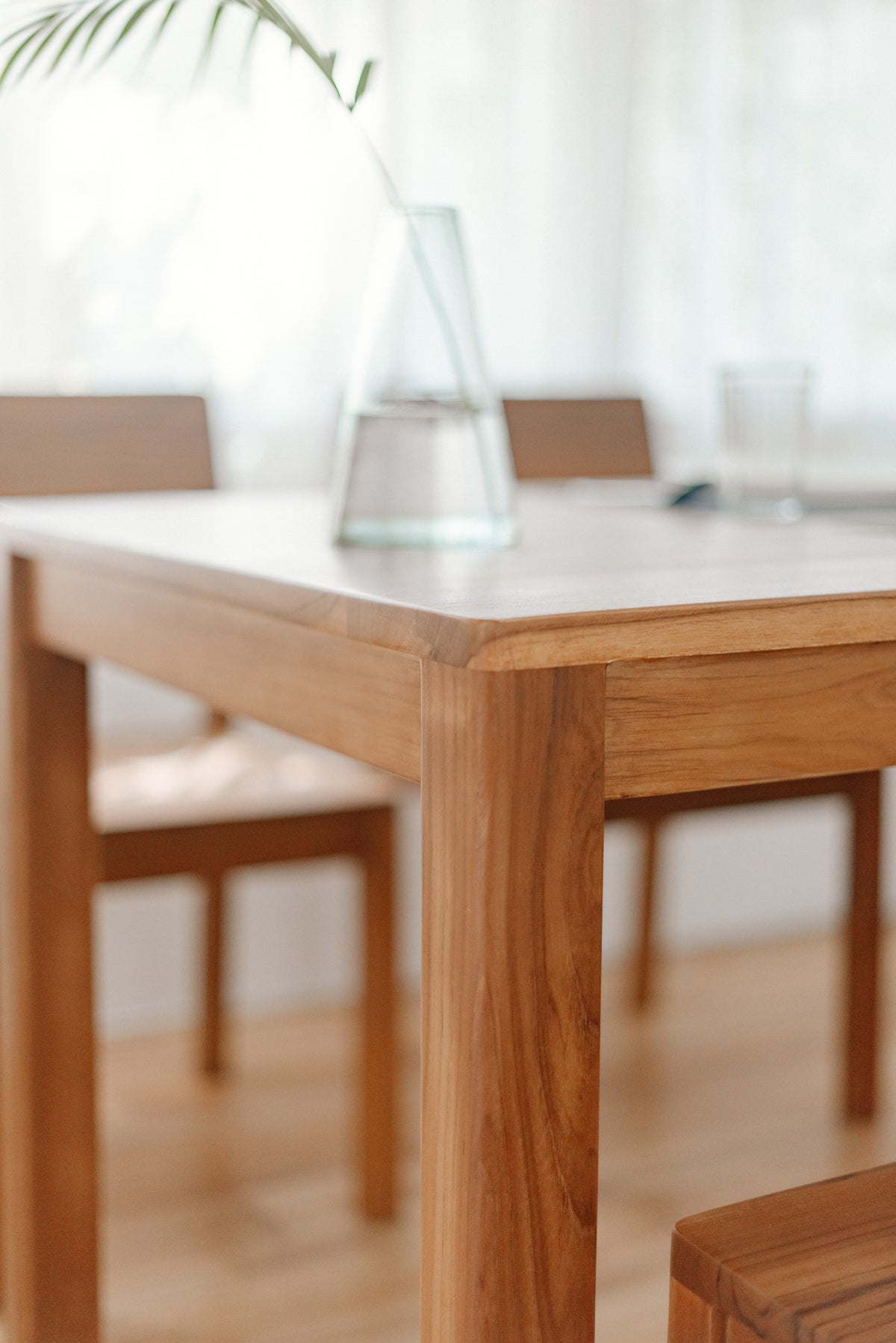 TABLE - SO TINY