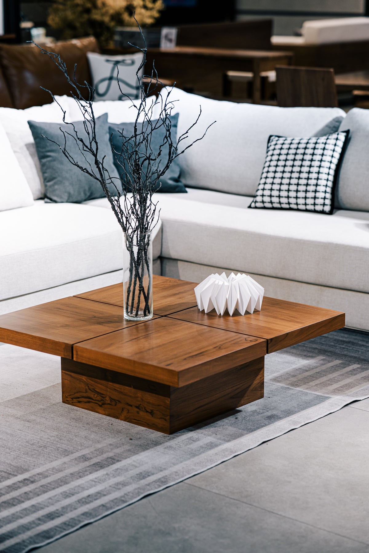COFFEE TABLE - SO GRID [Large]